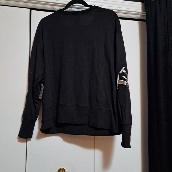 Disney World Nightmare Before Christmas glow in the dark sweater - Picture 3 of 4